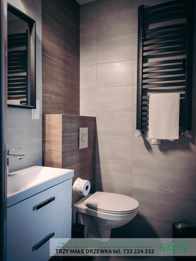 Trzy Male Drzewka Apartment Wielka Wies  ภายนอก รูปภาพ